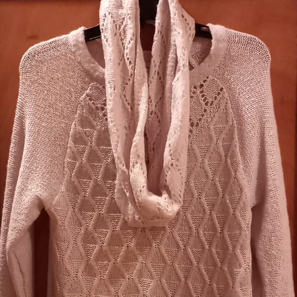 Sweater - Picture 3 of 3
